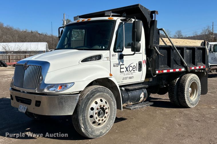 image for item NE9786 2008 International 4200 dump truck