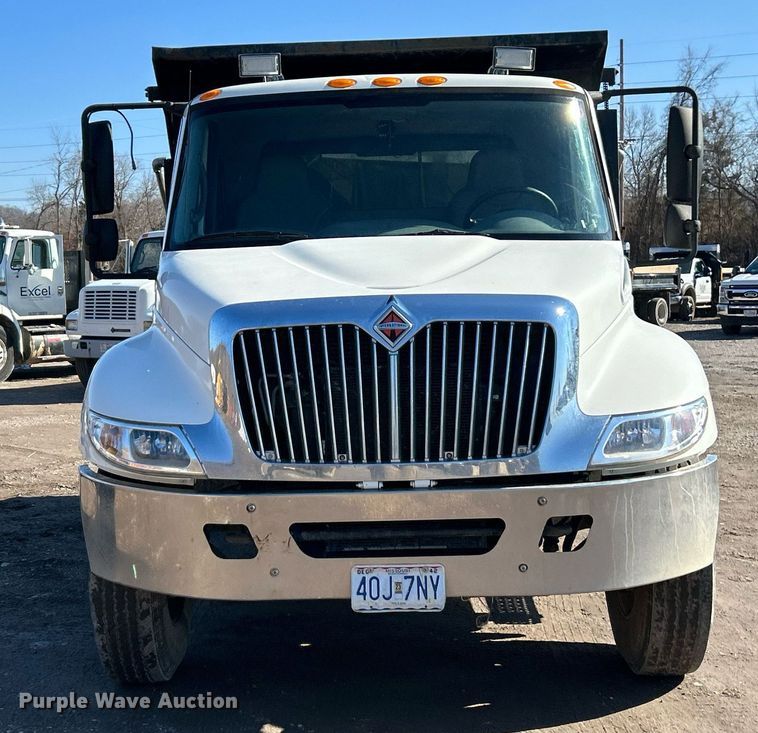 image for item NE9786 2008 International 4200 dump truck