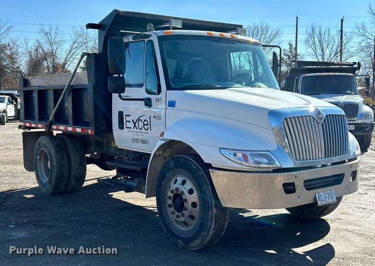 image for item NE9786 2008 International 4200 dump truck