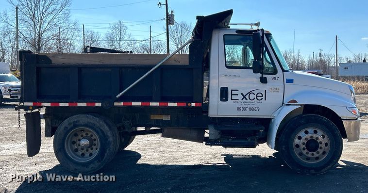 image for item NE9786 2008 International 4200 dump truck
