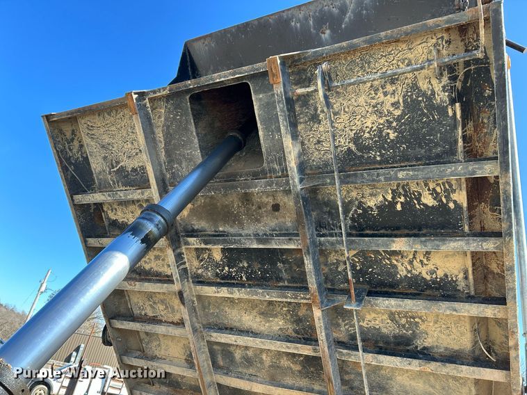 image for item NE9786 2008 International 4200 dump truck