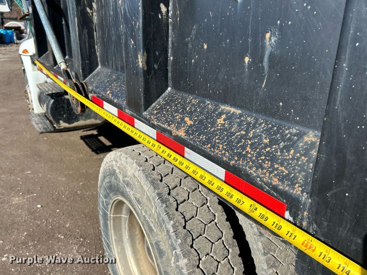 image for item NE9786 2008 International 4200 dump truck