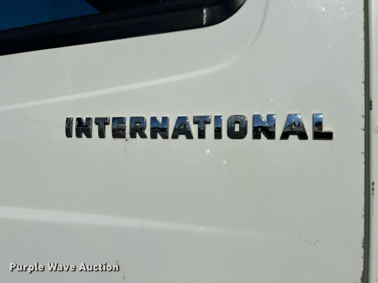 image for item NE9786 2008 International 4200 dump truck