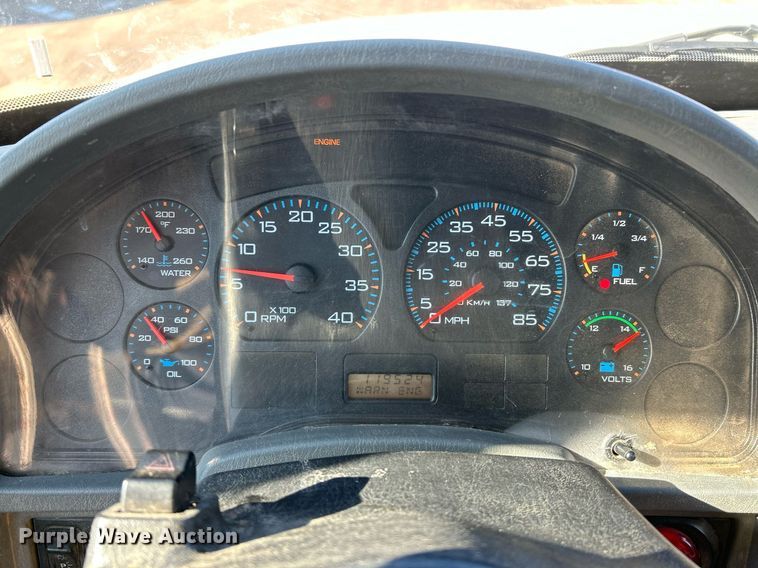 image for item NE9786 2008 International 4200 dump truck