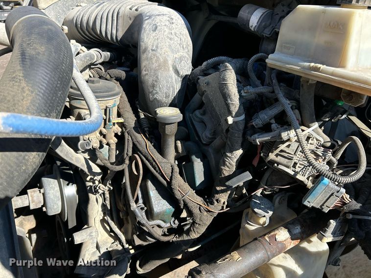 image for item NE9786 2008 International 4200 dump truck