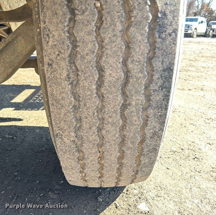 image for item NE9786 2008 International 4200 dump truck