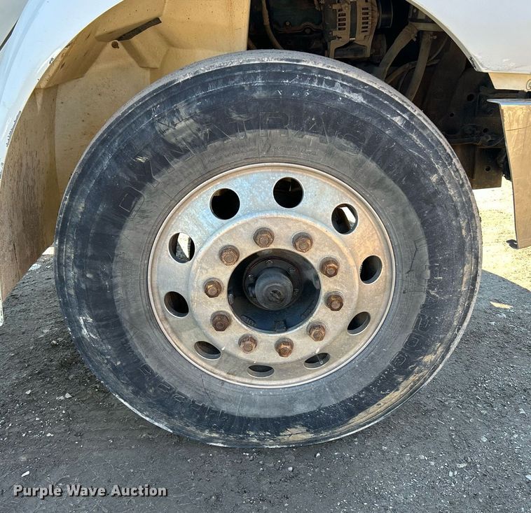 image for item NE9786 2008 International 4200 dump truck