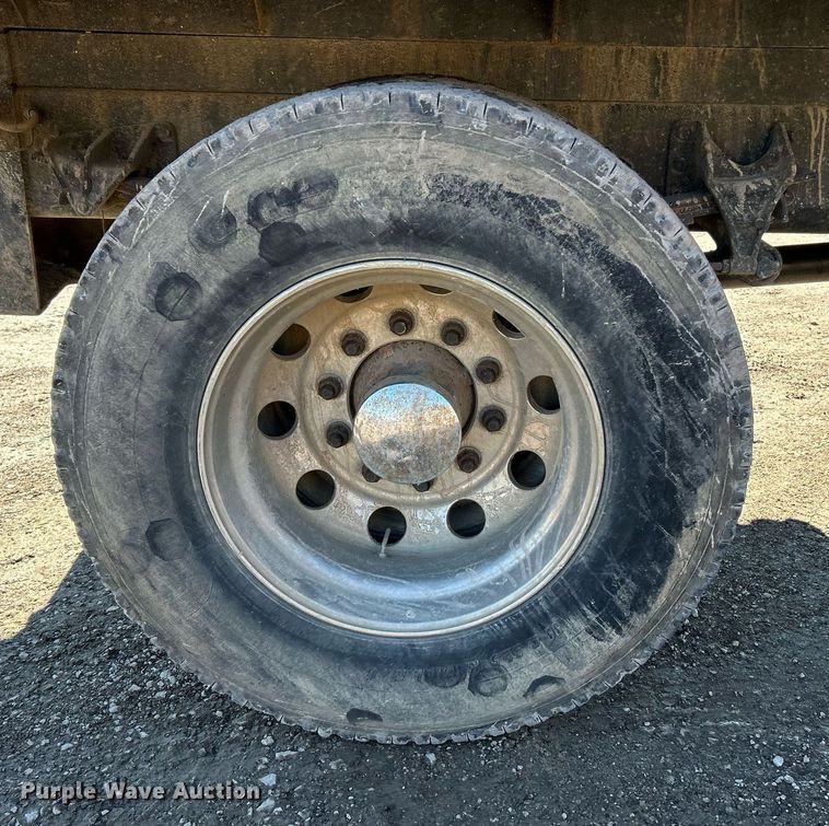 image for item NE9786 2008 International 4200 dump truck