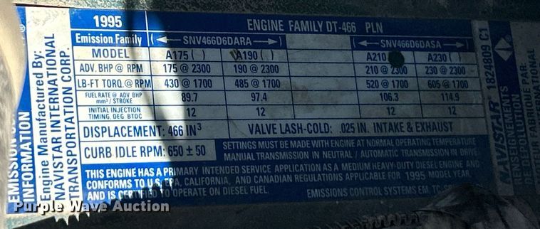 image for item NE9787 1995 International 4700 flatbed truck