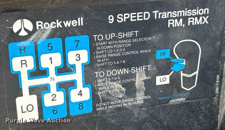 image for item NE9788 2002 International 8100 flatbed truck