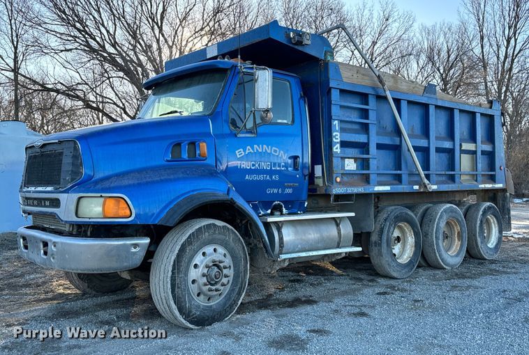 image for item NI9722 2000 Sterling A-Line dump truck