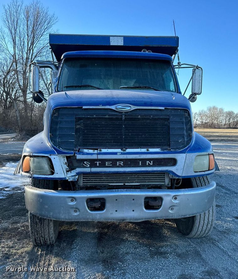 image for item NI9722 2000 Sterling A-Line dump truck