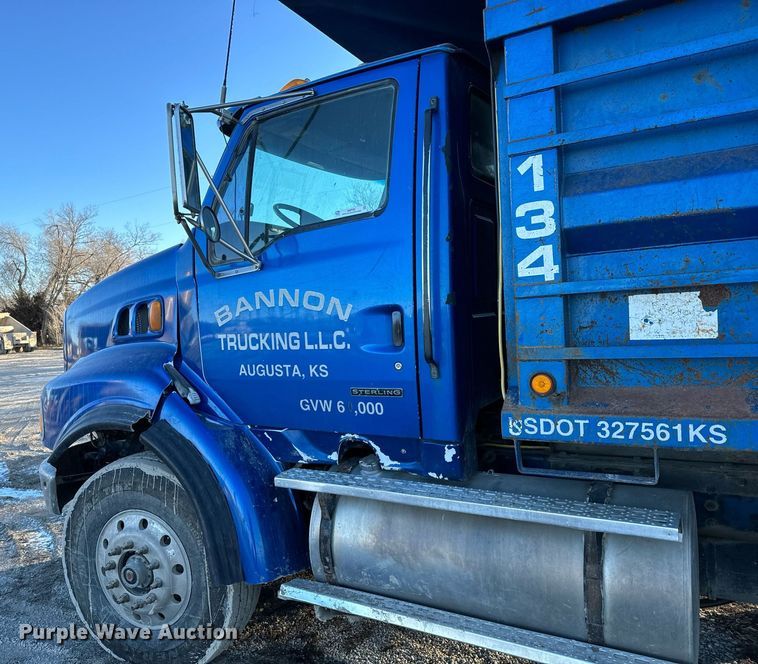 image for item NI9722 2000 Sterling A-Line dump truck