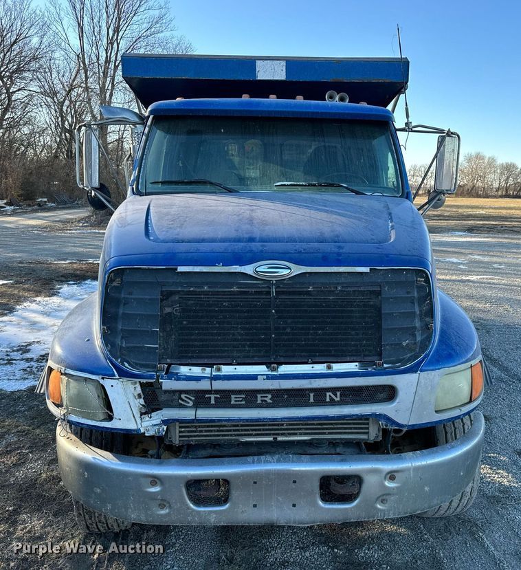 image for item NI9722 2000 Sterling A-Line dump truck