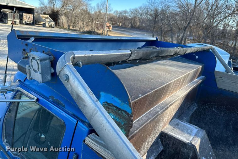 image for item NI9722 2000 Sterling A-Line dump truck