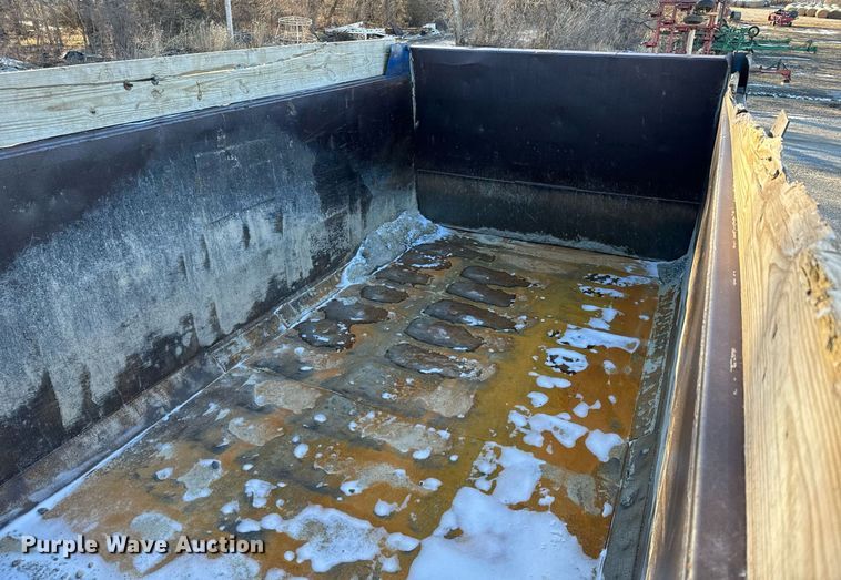 image for item NI9722 2000 Sterling A-Line dump truck