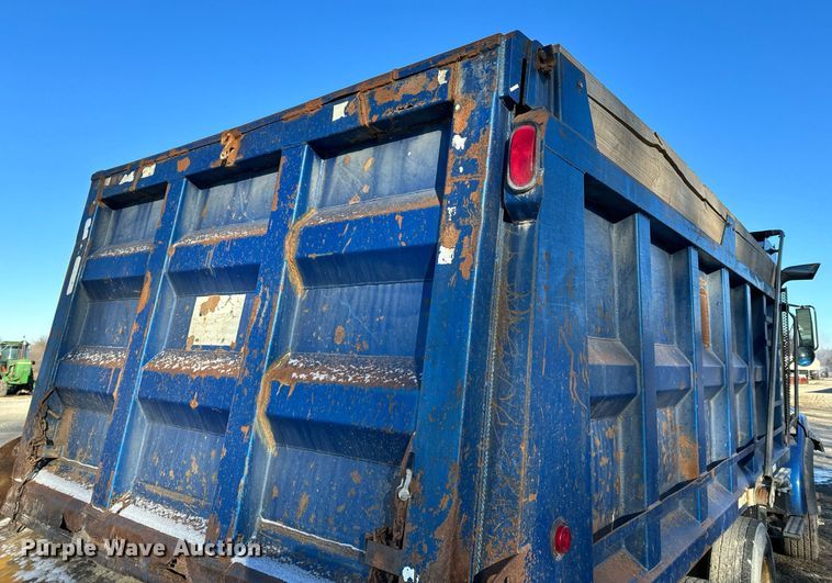 image for item NI9722 2000 Sterling A-Line dump truck