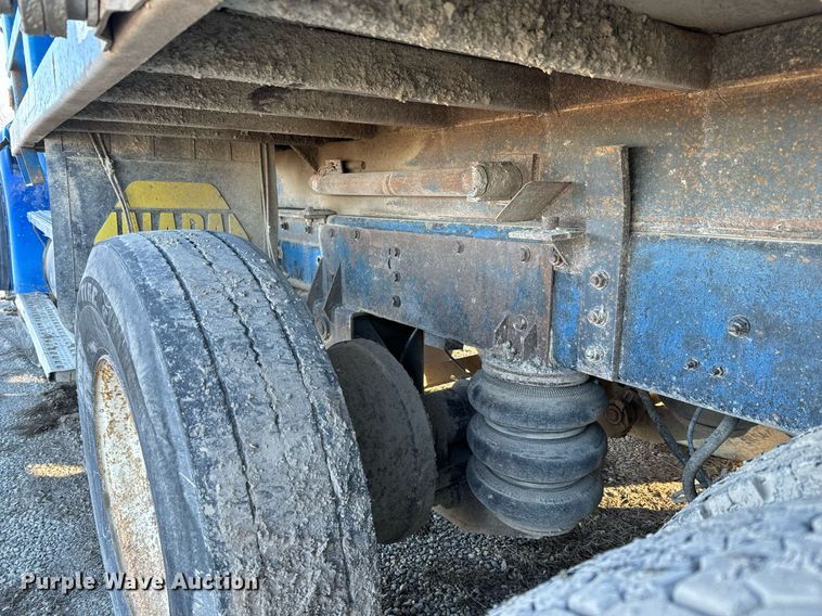 image for item NI9722 2000 Sterling A-Line dump truck