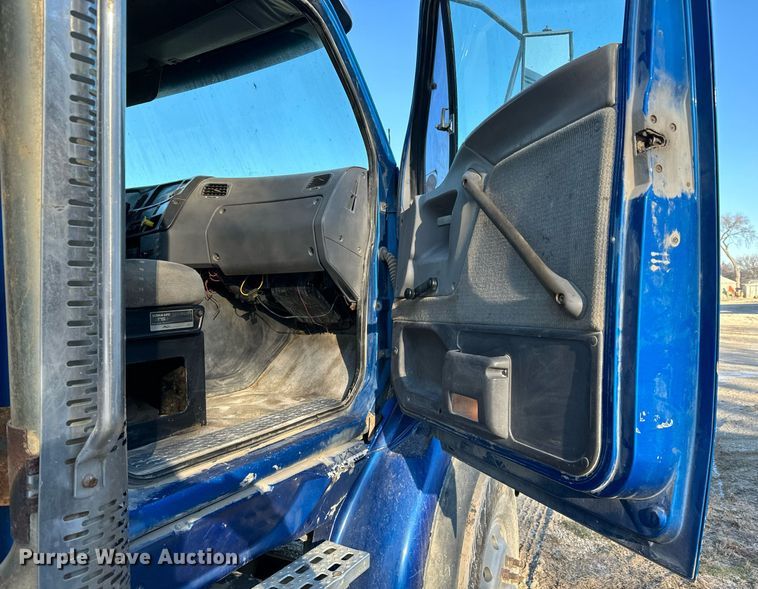 image for item NI9722 2000 Sterling A-Line dump truck