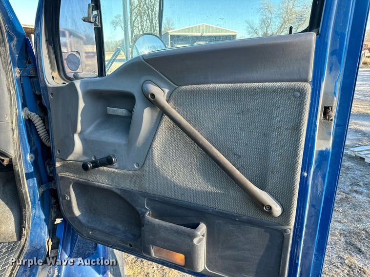 image for item NI9722 2000 Sterling A-Line dump truck