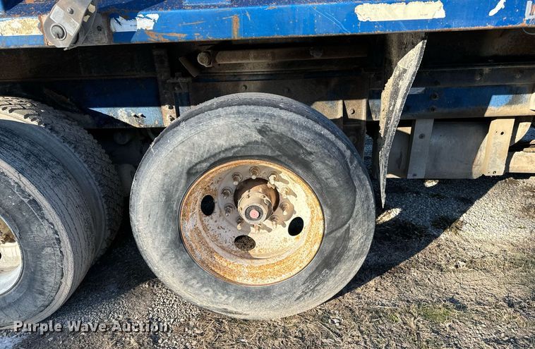 image for item NI9722 2000 Sterling A-Line dump truck