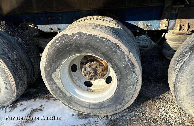 image for item NI9722 2000 Sterling A-Line dump truck