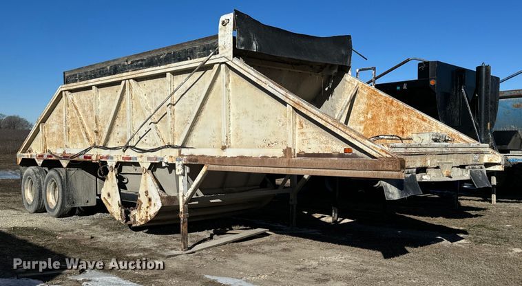 image for item NI9724 1984 Boothell bottom dump trailer