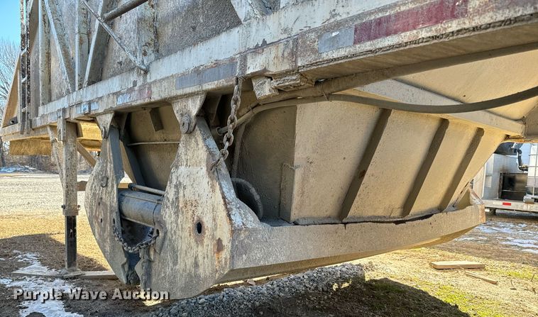 image for item NI9724 1984 Boothell bottom dump trailer