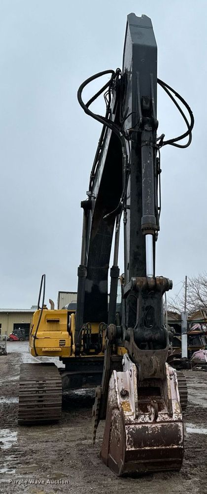 image for item NI9730 2007 John Deere 350D LC excavator