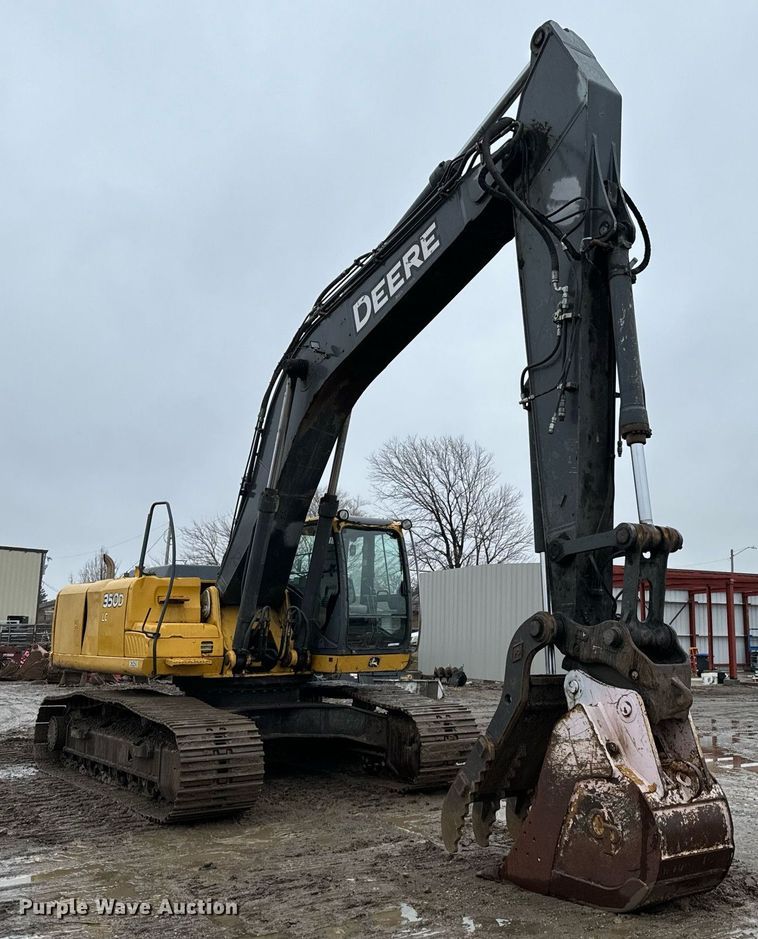 image for item NI9730 2007 John Deere 350D LC excavator