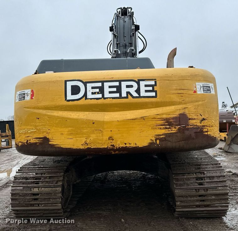image for item NI9730 2007 John Deere 350D LC excavator