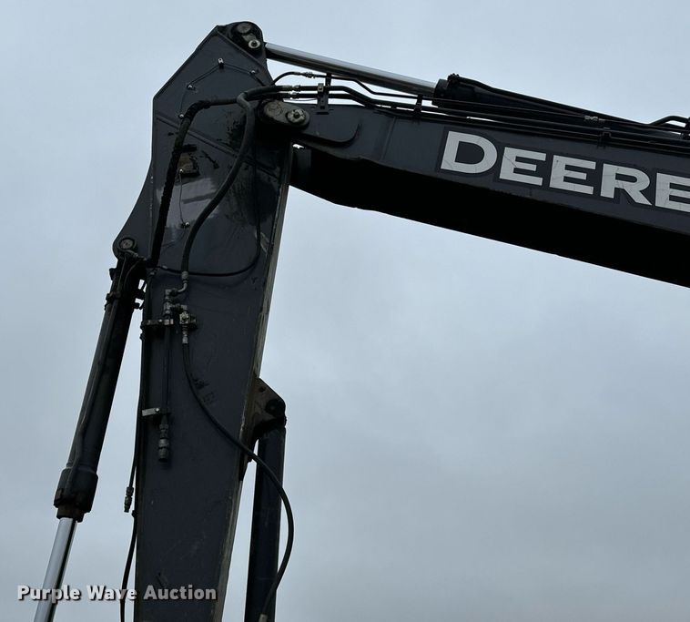 image for item NI9730 2007 John Deere 350D LC excavator