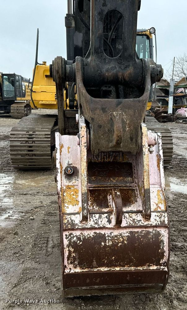 image for item NI9730 2007 John Deere 350D LC excavator