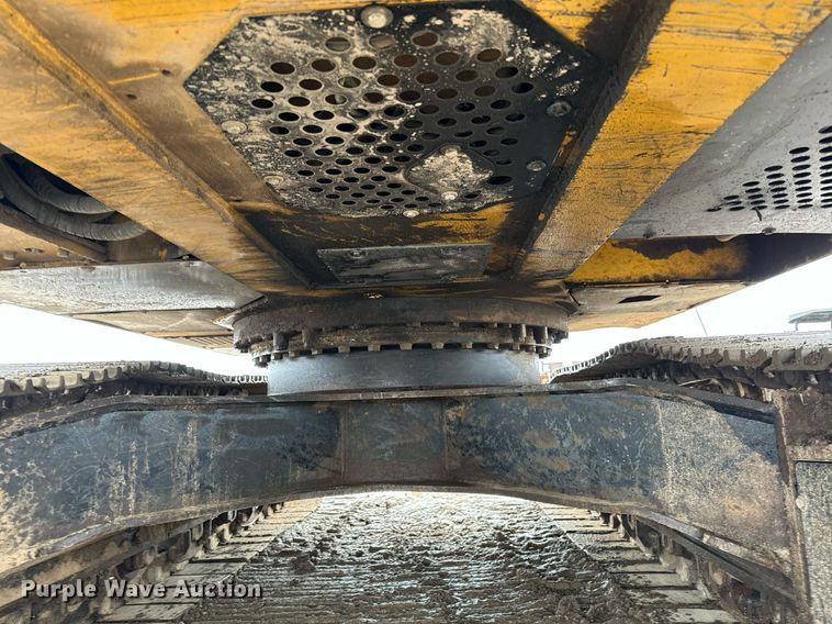 image for item NI9730 2007 John Deere 350D LC excavator