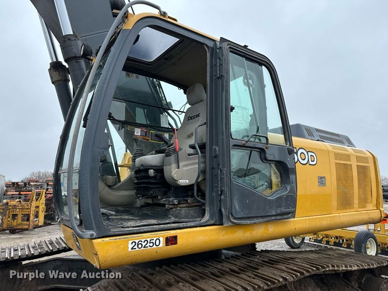 image for item NI9730 2007 John Deere 350D LC excavator