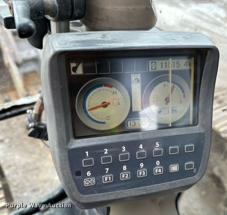 image for item NI9730 2007 John Deere 350D LC excavator