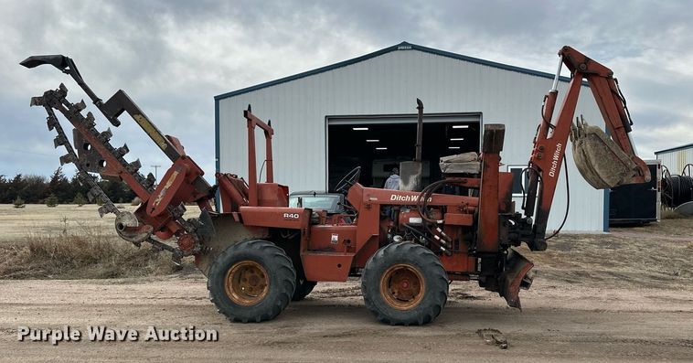 image for item NJ9283 1978 Ditch Witch R40 trencher