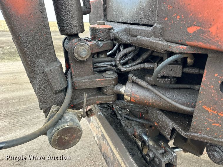 image for item NJ9283 1978 Ditch Witch R40 trencher