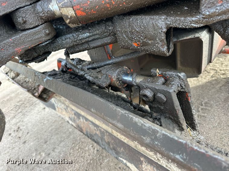 image for item NJ9283 1978 Ditch Witch R40 trencher