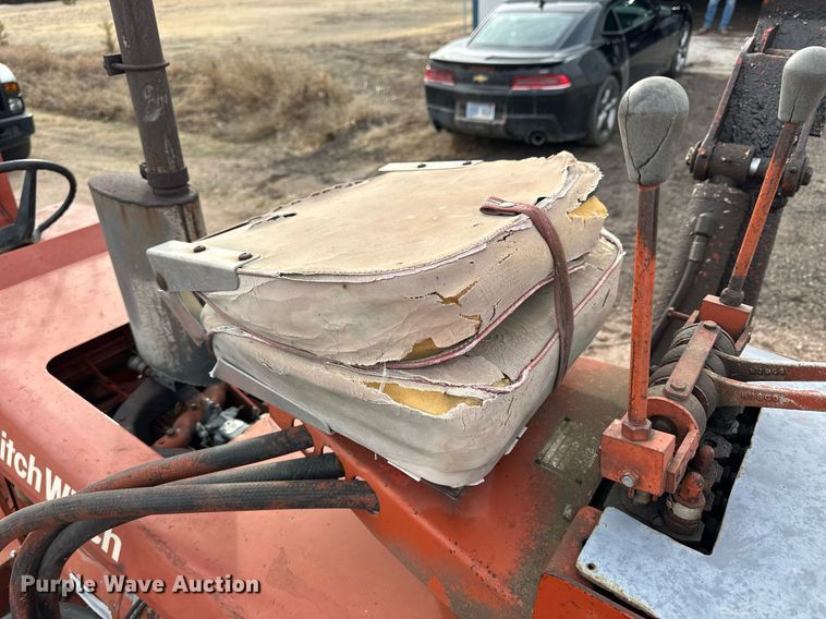 image for item NJ9283 1978 Ditch Witch R40 trencher