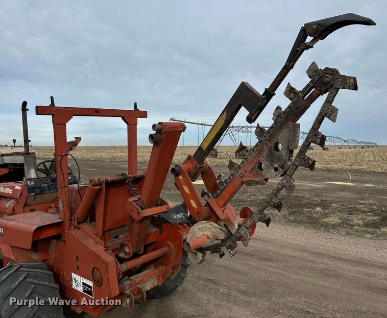 image for item NJ9283 1978 Ditch Witch R40 trencher
