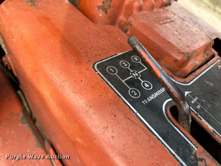 image for item NJ9283 1978 Ditch Witch R40 trencher