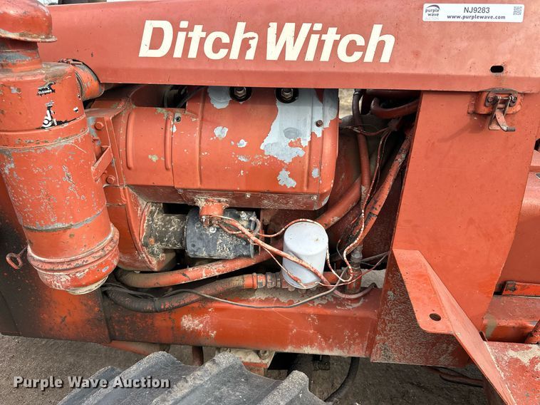 image for item NJ9283 1978 Ditch Witch R40 trencher