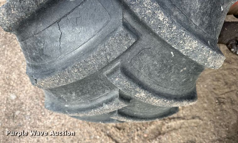 image for item NJ9283 1978 Ditch Witch R40 trencher