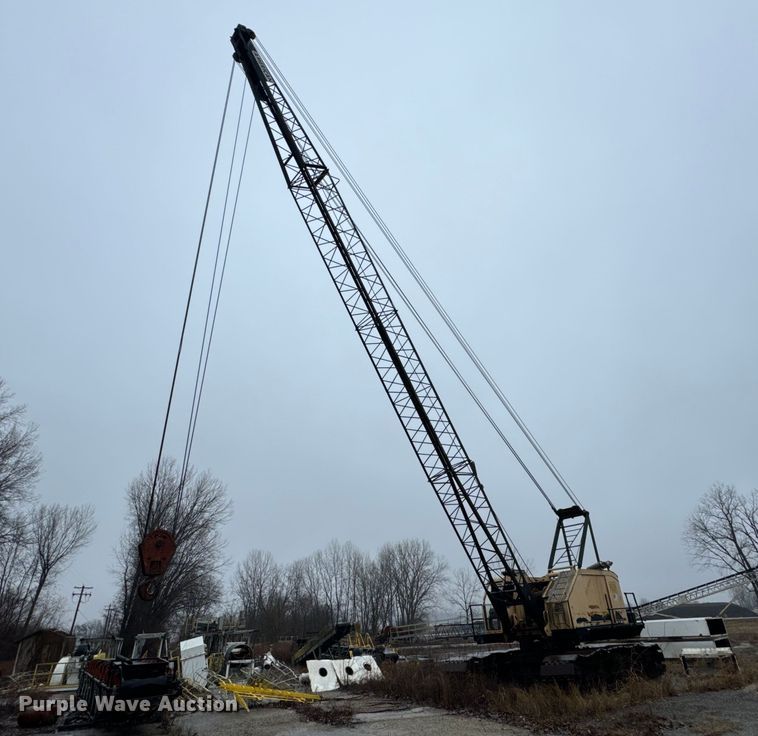 image for item NM9232 1980 American  7260 crane