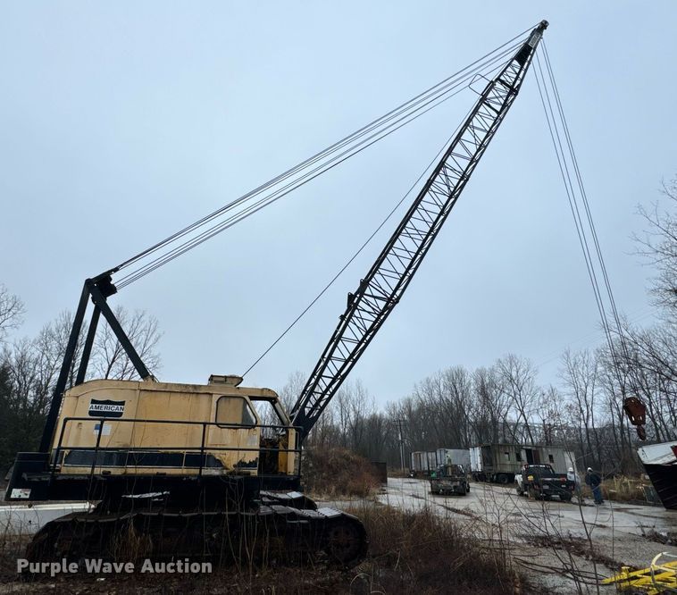 image for item NM9232 1980 American  7260 crane