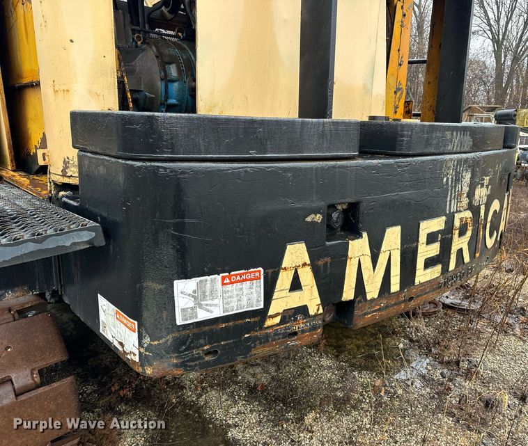 image for item NM9232 1980 American  7260 crane