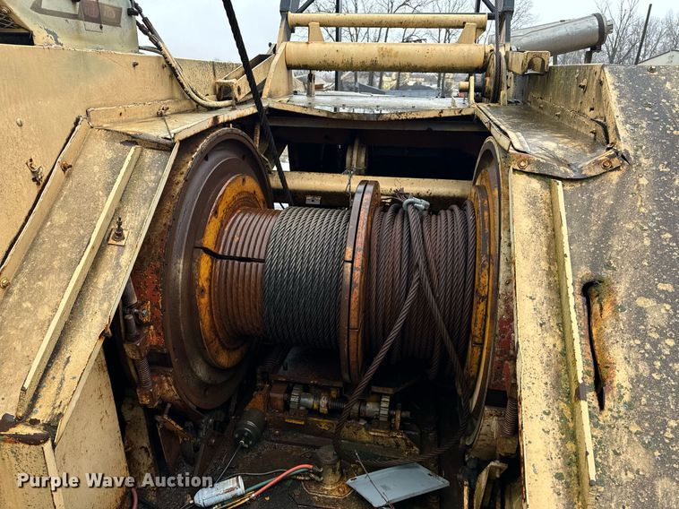 image for item NM9232 1980 American  7260 crane