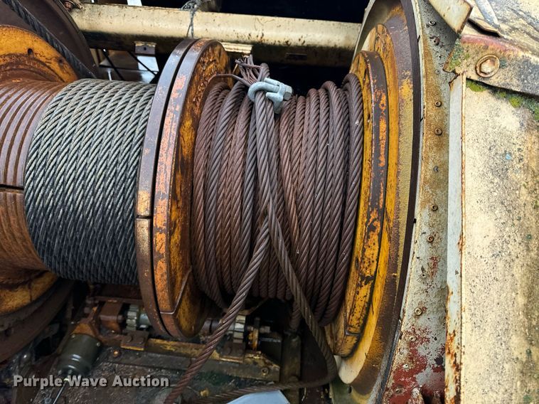 image for item NM9232 1980 American  7260 crane