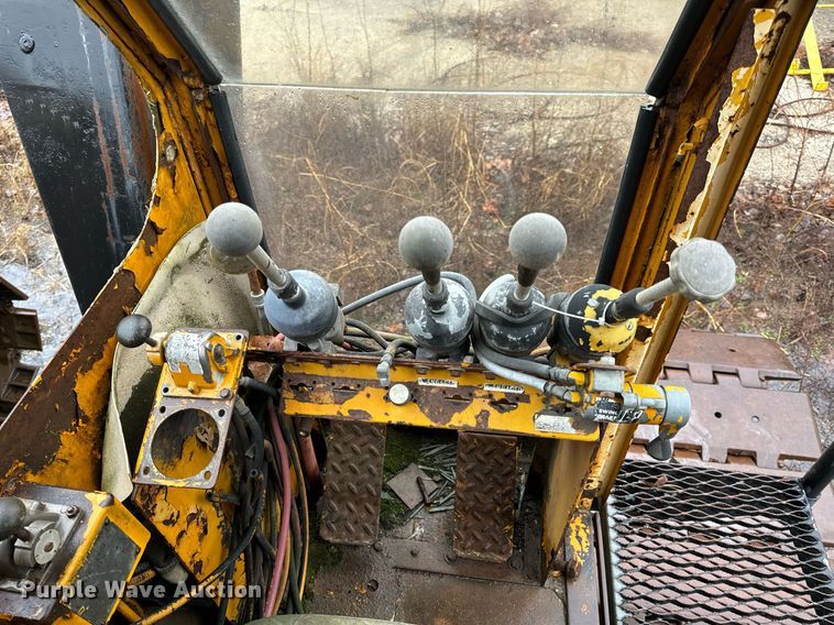 image for item NM9232 1980 American  7260 crane